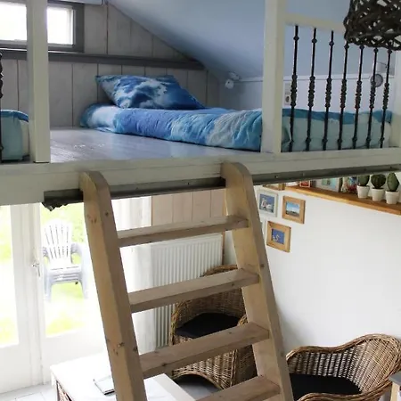 Oda ve Kahvaltı Bed And